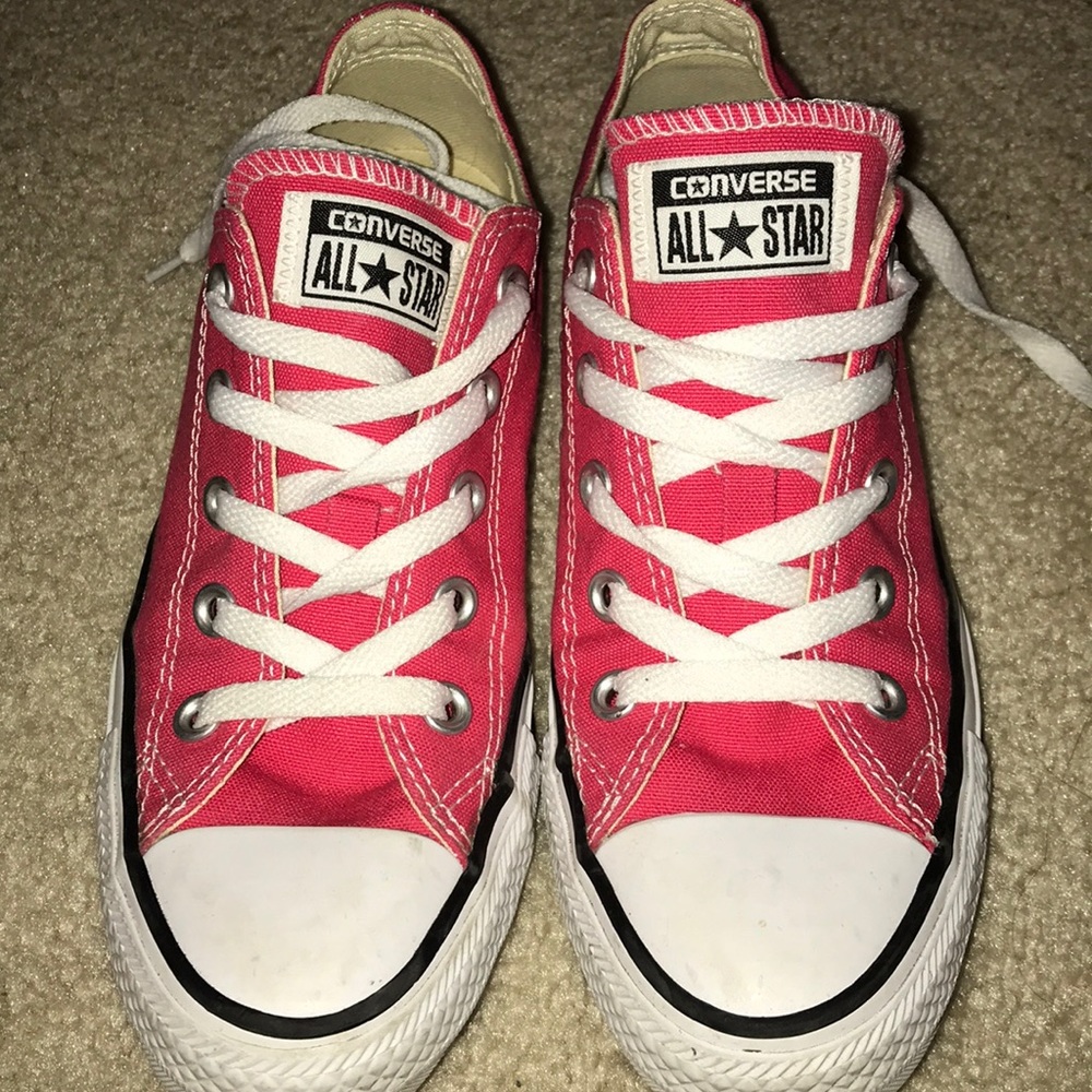 Red converse size 6